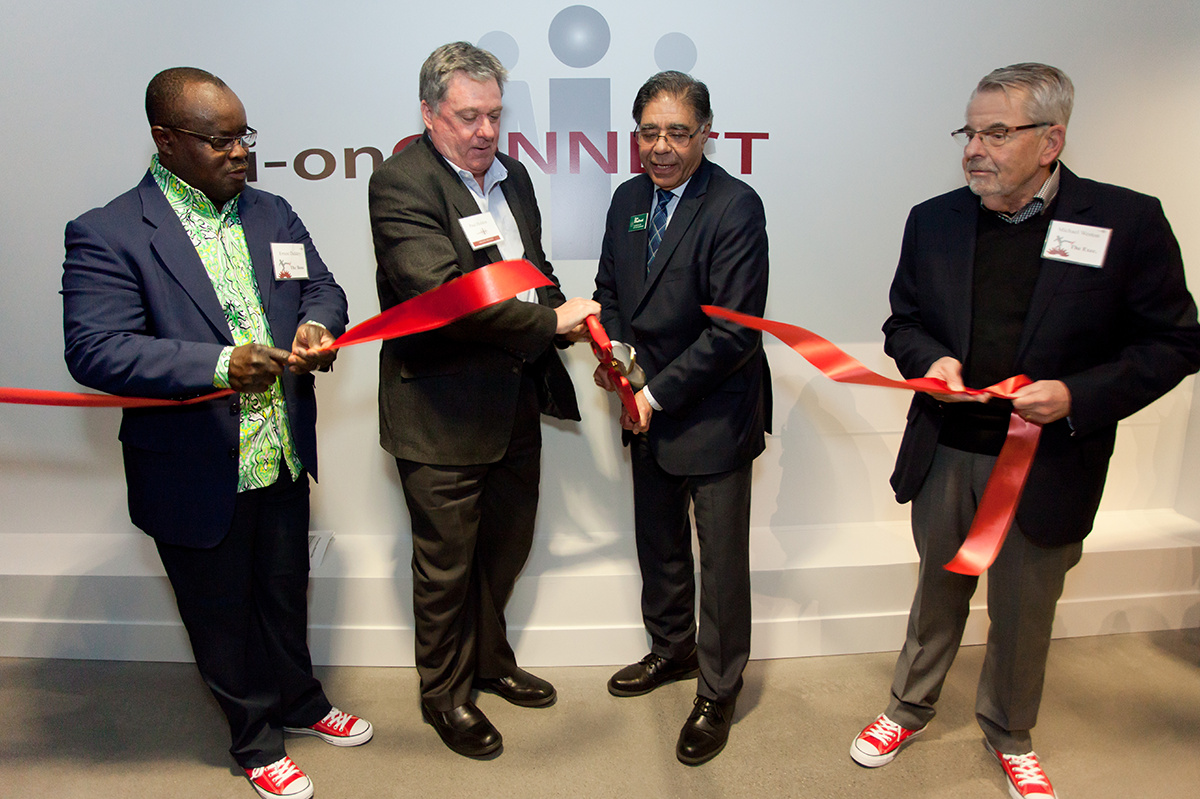 i-onconnect_grand-opening-73 i-onconnect_grand-opening-73